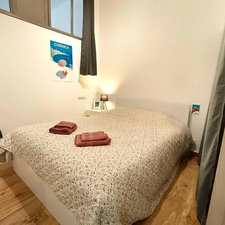 Appartement Spacious Cocoon Close To The *